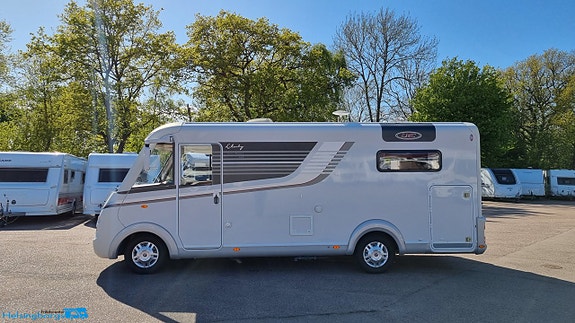 LMC I 650 Liberty Explorer 2 of 17