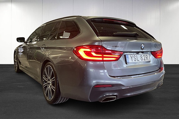 BMW 530d 3 of 5