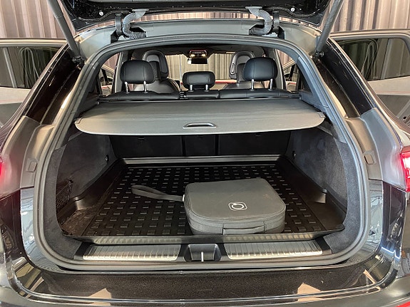 Mercedes-Benz EQE500 SUV 30 of 30