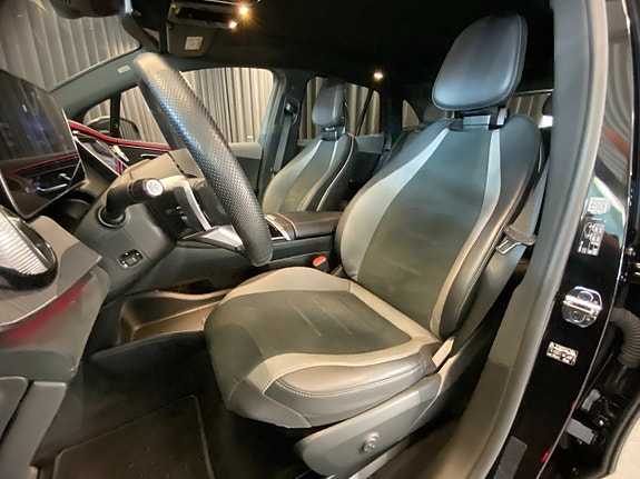 Mercedes-Benz EQE500 SUV 6 of 30