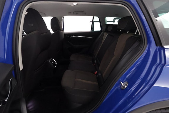 Skoda Octavia Scout 11 of 29