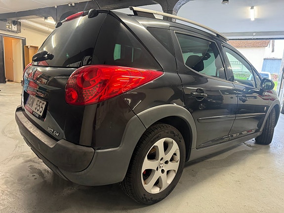 Peugeot 207 SW 4 of 5