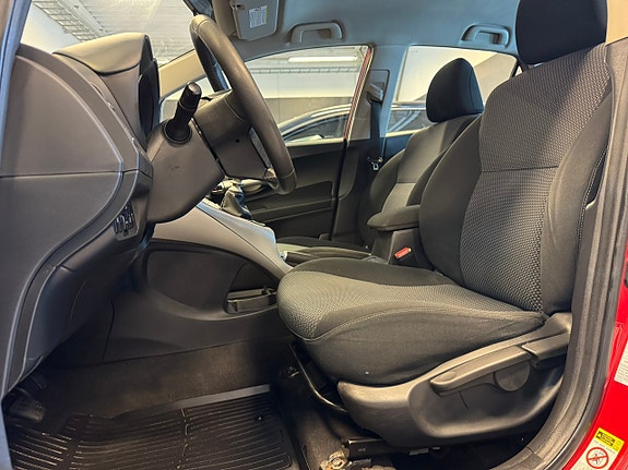 Toyota Auris 5 of 14