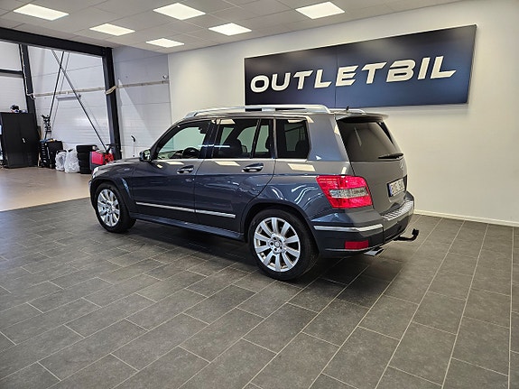 Mercedes-Benz GLK220 8 of 24