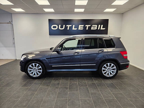 Mercedes-Benz GLK220 2 of 24