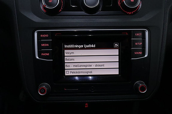 Volkswagen Caddy Maxi 18 of 22