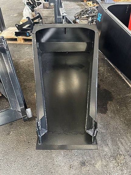 SE Equipment  ny konad / rak Betongskopa återfyllnadsskopa L 2 of 4