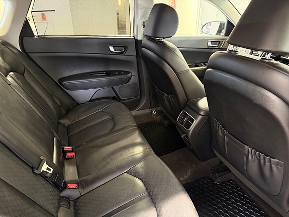Kia Optima 8 of 21