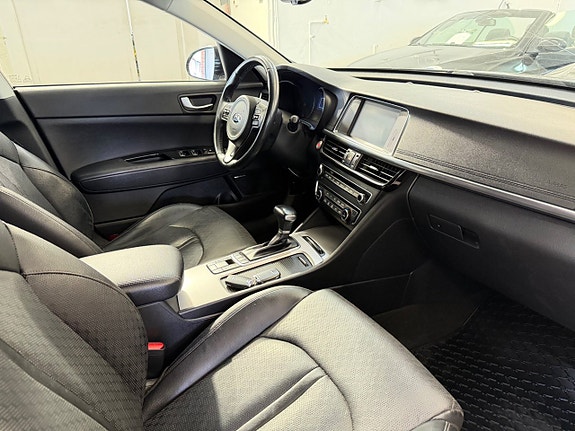 Kia Optima 9 of 21