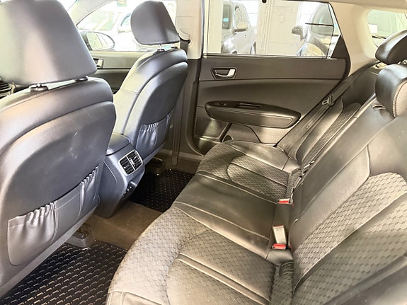 Kia Optima 7 of 21