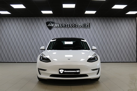 Tesla Model 3 13 of 21