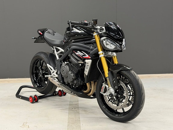 Triumph Speed Triple 1200 RS|Nyservad|Öhlins|Quickshift|Pro-Race Avgas|180hk