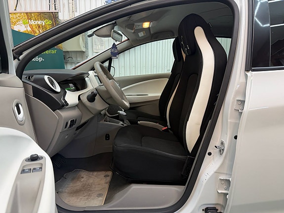 Renault Zoe 9 of 18