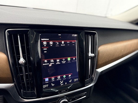Volvo S90 25 of 25