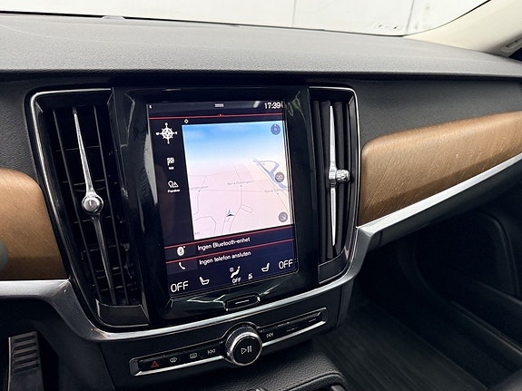 Volvo S90 24 of 25