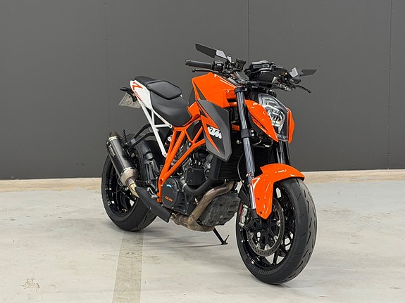 KTM 1290 Super Duke R|Akrapovic|1 Ägare|Tail tidy|180hk