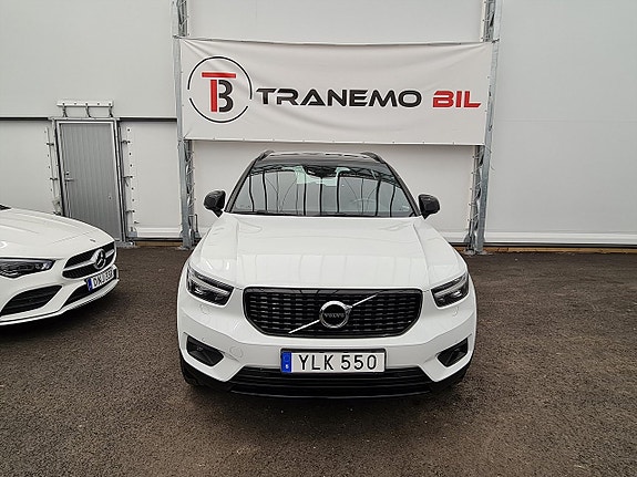 Volvo XC40 10 of 22