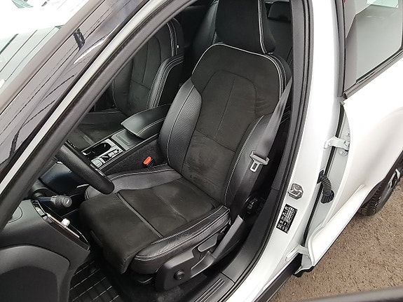Volvo XC40 20 of 22