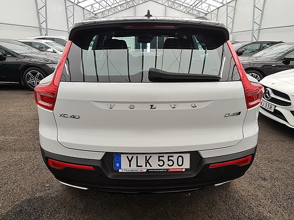 Volvo XC40 5 of 5
