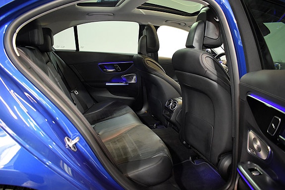 Mercedes-Benz C300 26 of 30