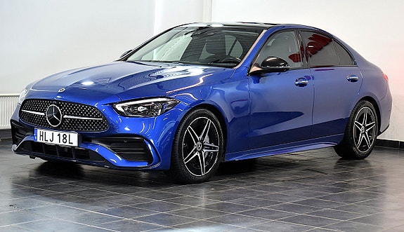 Mercedes-Benz C300 3 of 5
