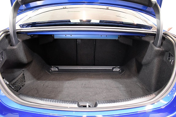 Mercedes-Benz C300 28 of 30