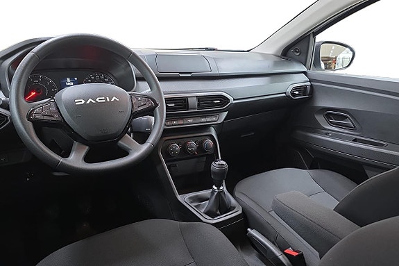 Dacia Sandero 10 of 21