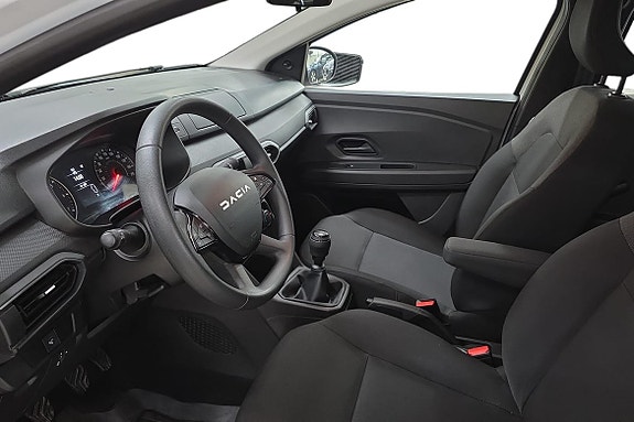 Dacia Sandero 14 of 21