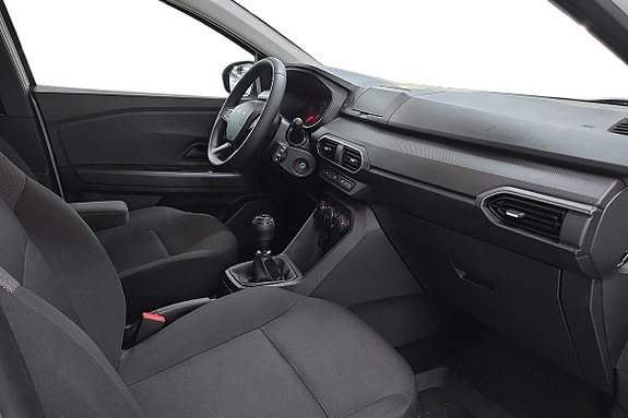 Dacia Sandero 7 of 21