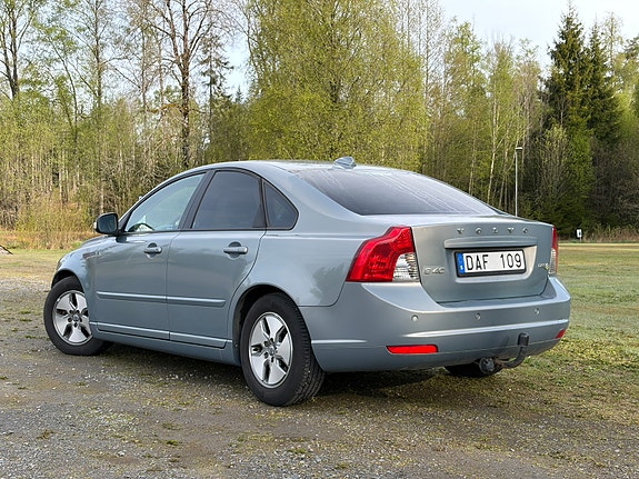 Volvo S40 4 of 5