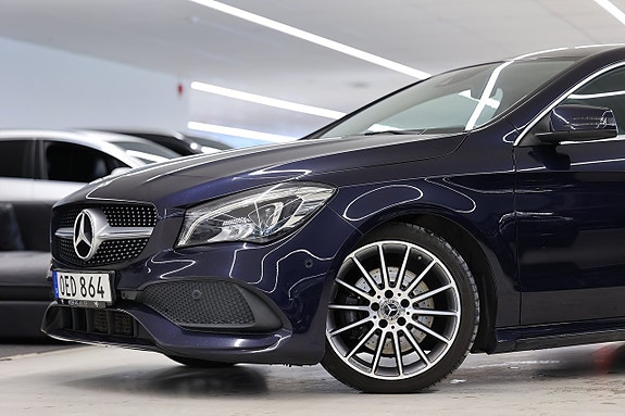 Mercedes-Benz CLA250 4 of 5