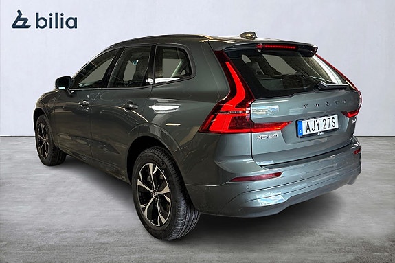Volvo XC60 2 of 5
