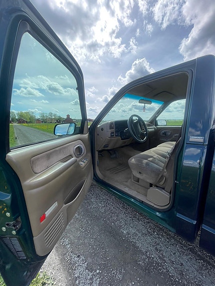 Chevrolet Silverado C1500 5 of 5