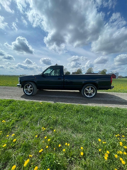 Chevrolet Silverado C1500 4 of 5