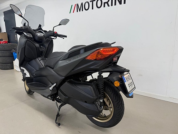 Yamaha X-MAX 300 300 Tech Max 2 of 13