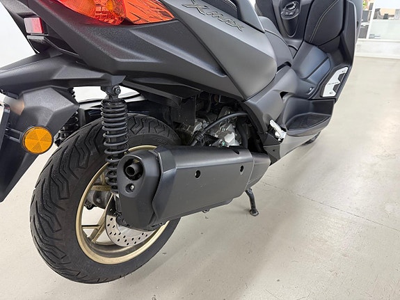 Yamaha X-MAX 300 300 Tech Max 7 of 13