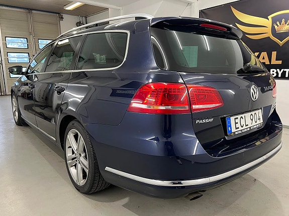 Volkswagen Passat 6 of 22