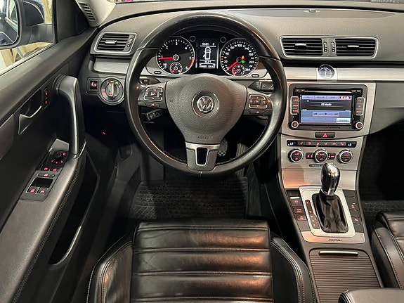 Volkswagen Passat 9 of 22