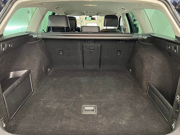 Volkswagen Passat 22 of 22