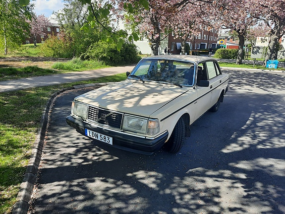 İkinci el  Volvo 240 2.3