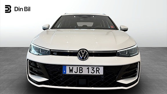 Volkswagen Passat 4 of 5