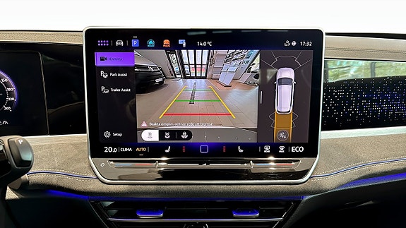 Volkswagen Passat 10 of 15
