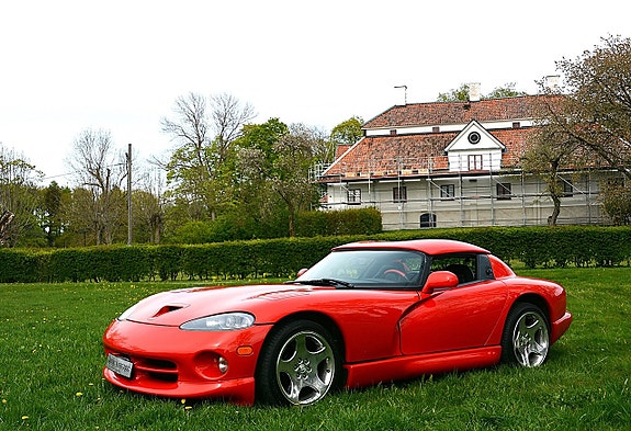 Dodge Viper 2 of 5