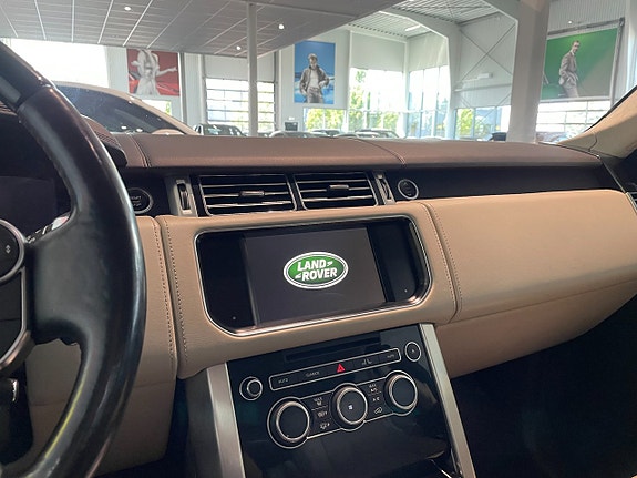 Land Rover Range Rover 10 of 18
