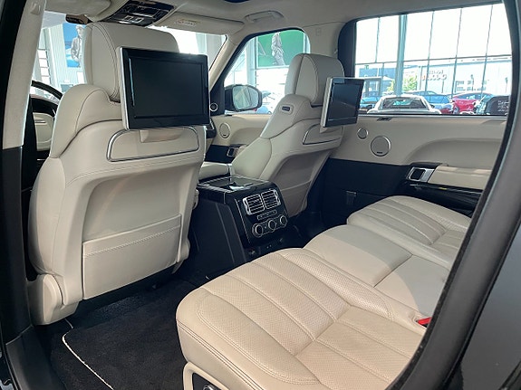 Land Rover Range Rover 16 of 18
