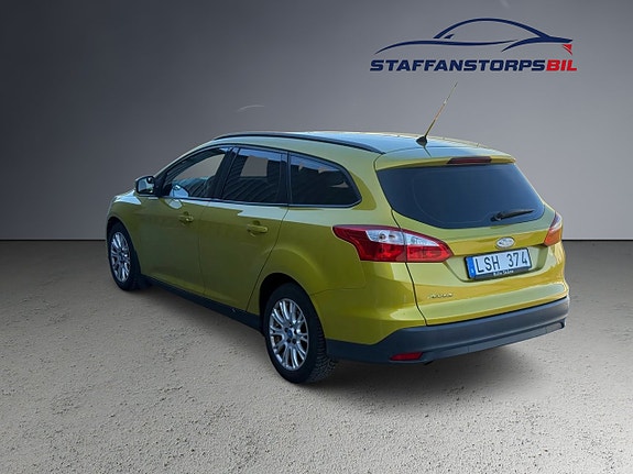 Ford Focus 8 of 13