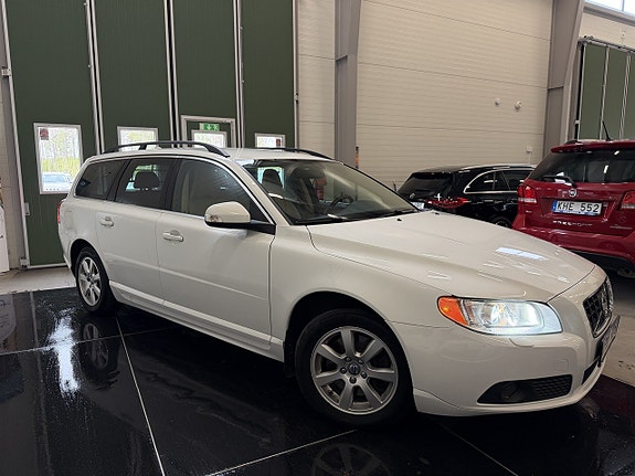 Volvo V70 6 of 26