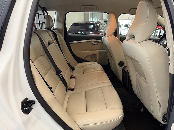 Volvo V70 9 of 26