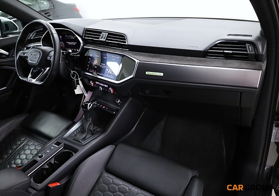 Audi RS Q3 12 of 26