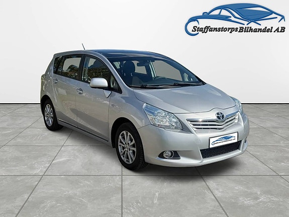 Toyota Verso 3 of 5